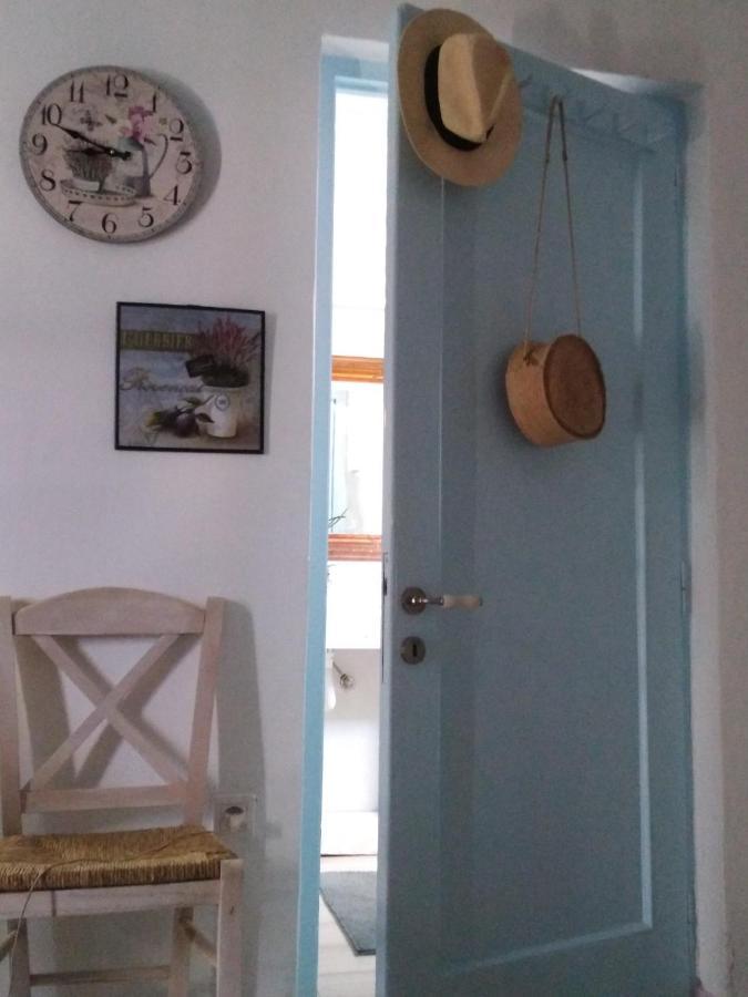 "Sea Front" Rose'S House Villa Kardhiani Ngoại thất bức ảnh
